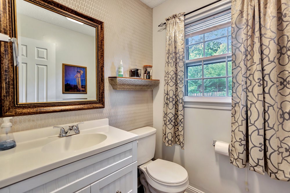 224 Regency Circle Anderson, SC 29625 - Photo 13 of 44 Downstairs half bath