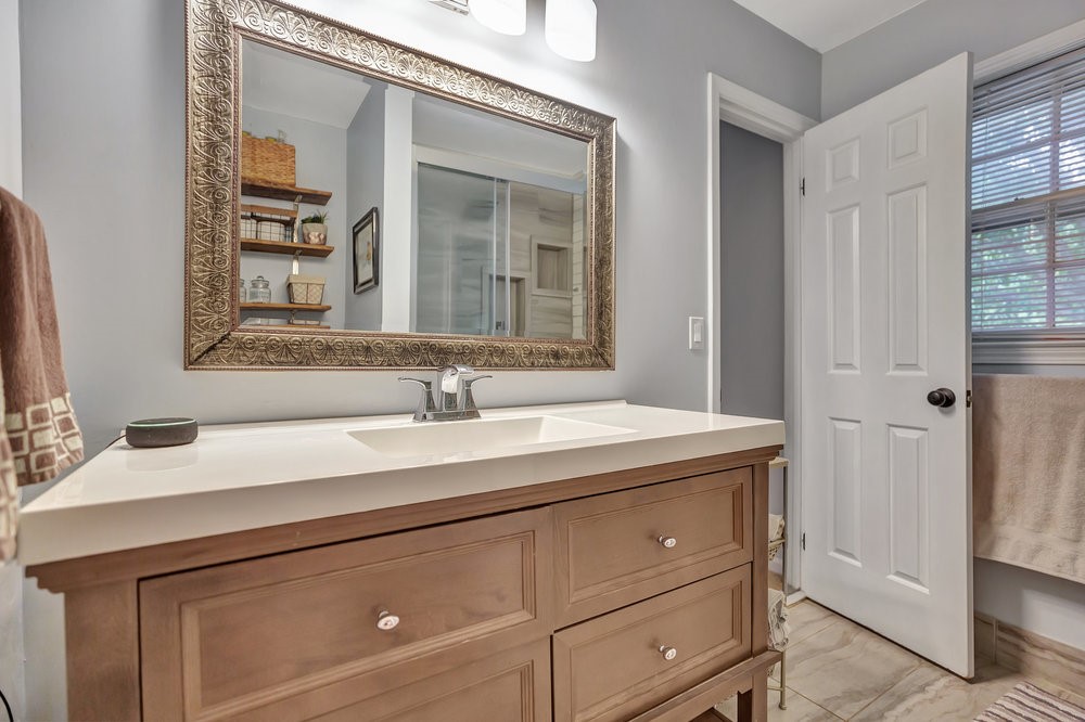 224 Regency Circle Anderson, SC 29625 - Photo 32 of 44 Master Bathroom