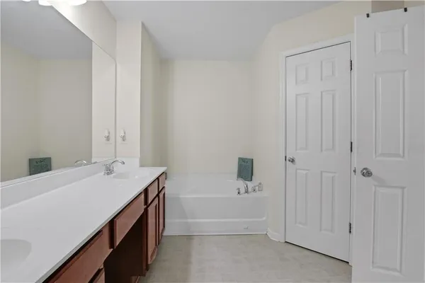 $300,000 | 2951 O'Shields Court Southwest, Unit 5, Marietta, GA 30060