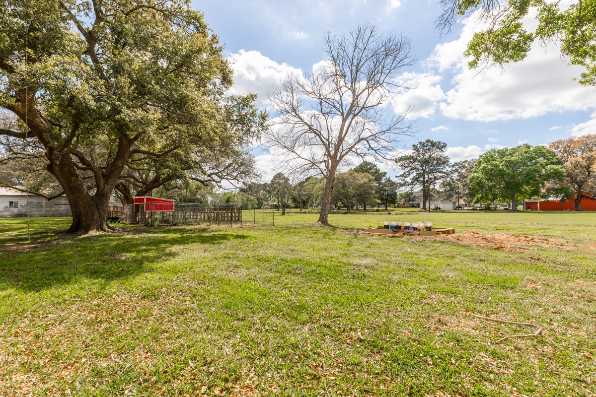 15838 Phend Road Hamshire, TX 77622 - Photo 30 of 38