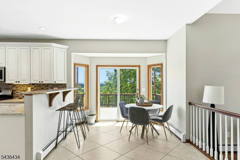 10 Red Robin Way Flemington, NJ 08822 - Photo 17 of 49