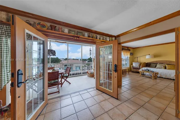 $3,500 | 3050 Northeast 48th Court, Unit 405, Lighthouse Point, FL 33064