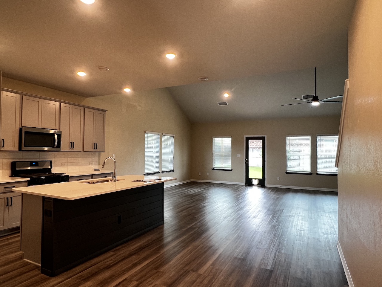 1509 Deering Run Leander, TX 78641 - Photo 5 of 40