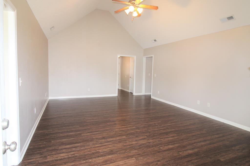 410 Continental Road Sumter, SC 29154 - Photo 5 of 32 Gallery Image 5