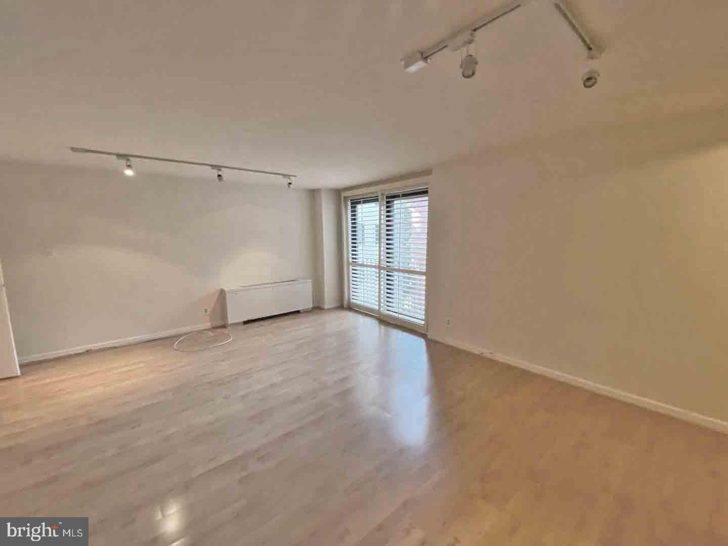 1601 18th Street Northwest, Unit 406 Washington, DC 20009 - Photo 3 of 30 Living and Dining