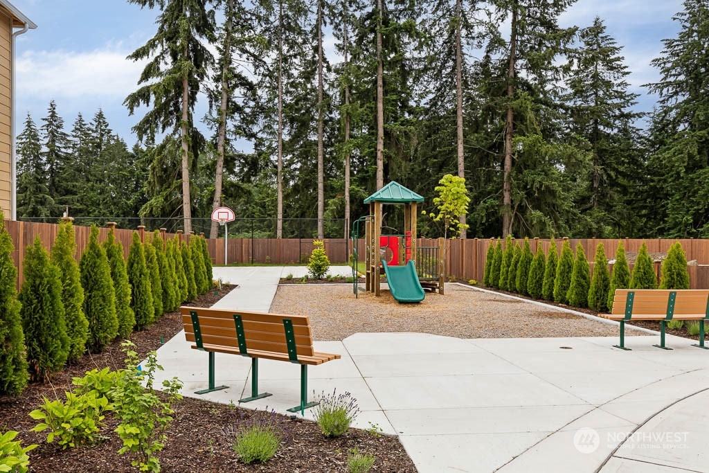 15587 Southeast 143rd Place, Unit 25 Renton, WA 98059 - Photo 28 of 31 Gallery Image 28