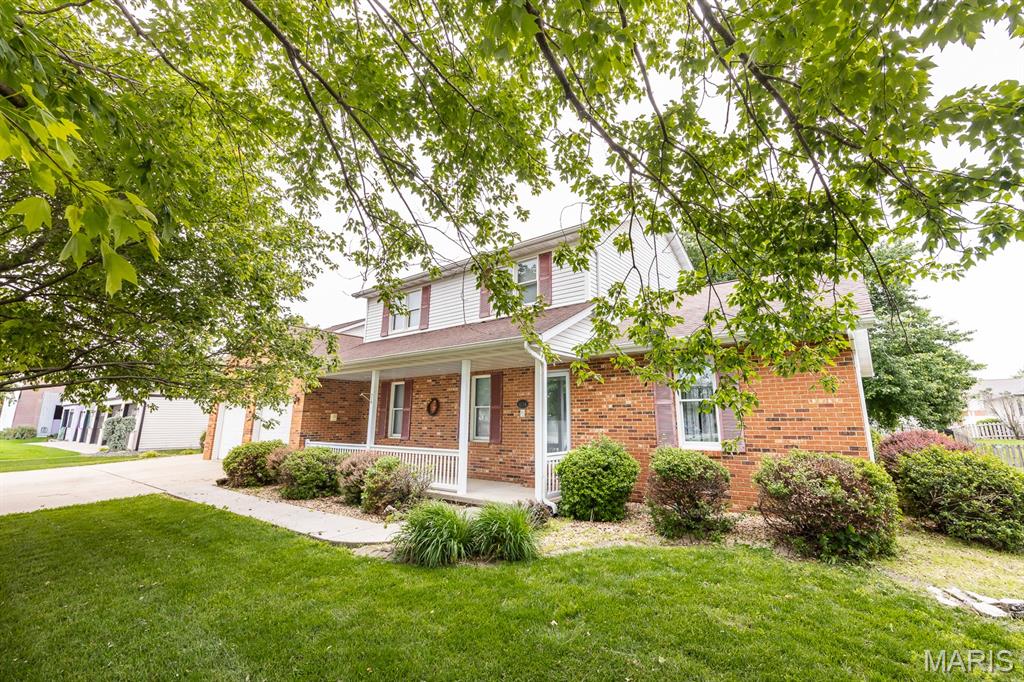 1134 Quail Point Mascoutah, IL 62258 - Photo 1 of 33