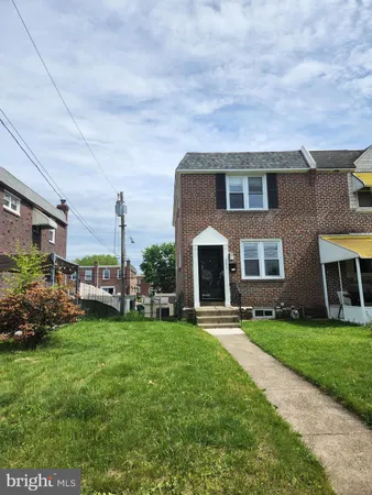 $2,350 | 201 Westbridge Road, Glenolden, PA 19036