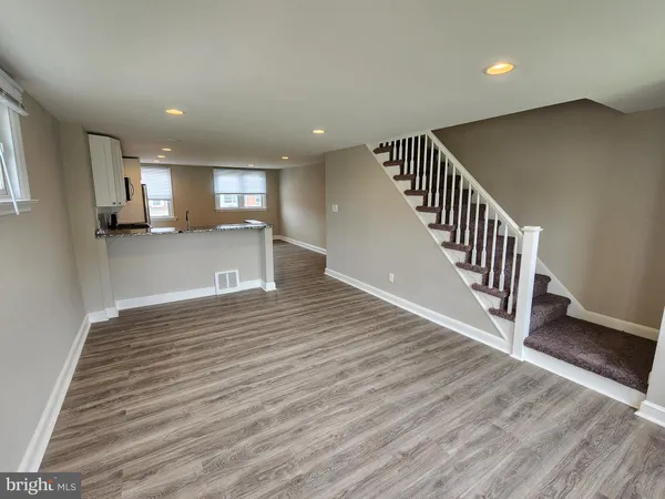 $2,350 | 201 Westbridge Road, Glenolden, PA 19036
