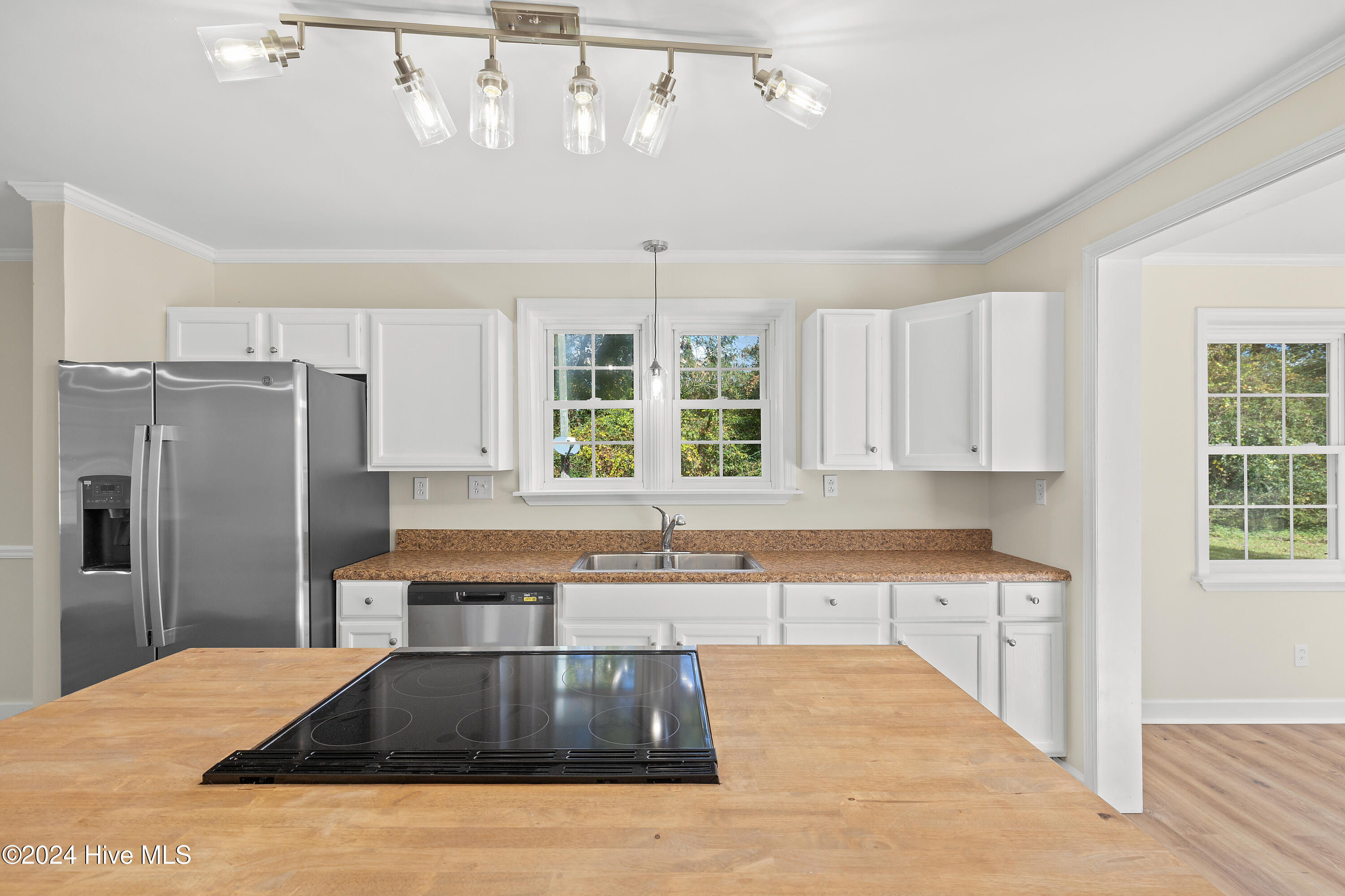 178 Barbee Road Richlands, NC 28574 - Photo 13 of 36 Kitchen