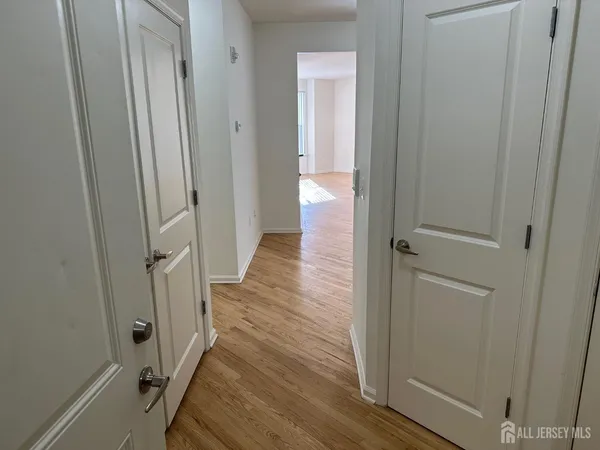 $2,595 | 50 Roosevelt Avenue, Unit 4305, Carteret, NJ 07008