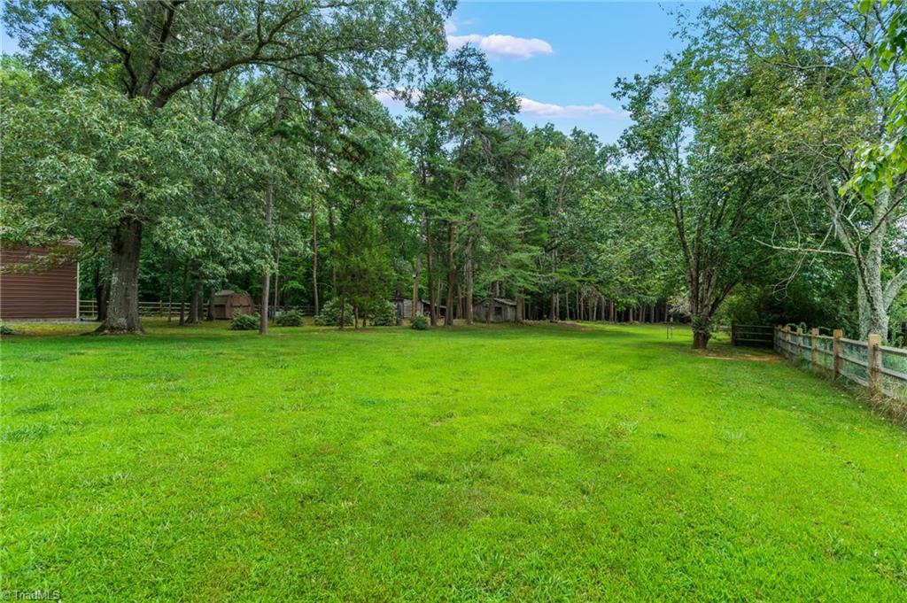 342 Pickett Road Lexington, NC 27295 - Photo 29 of 36 Gallery Image 29