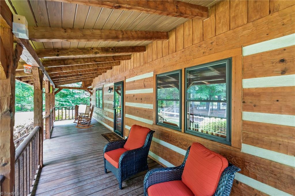 342 Pickett Road Lexington, NC 27295 - Photo 5 of 36 Gallery Image 5