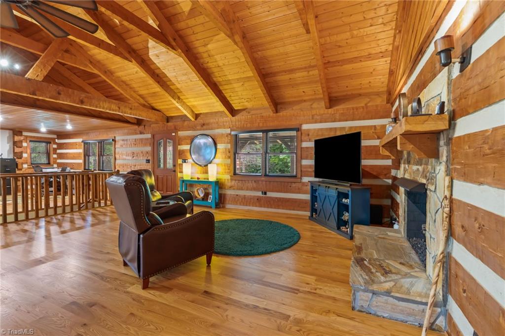 342 Pickett Road Lexington, NC 27295 - Photo 9 of 36 Gallery Image 9