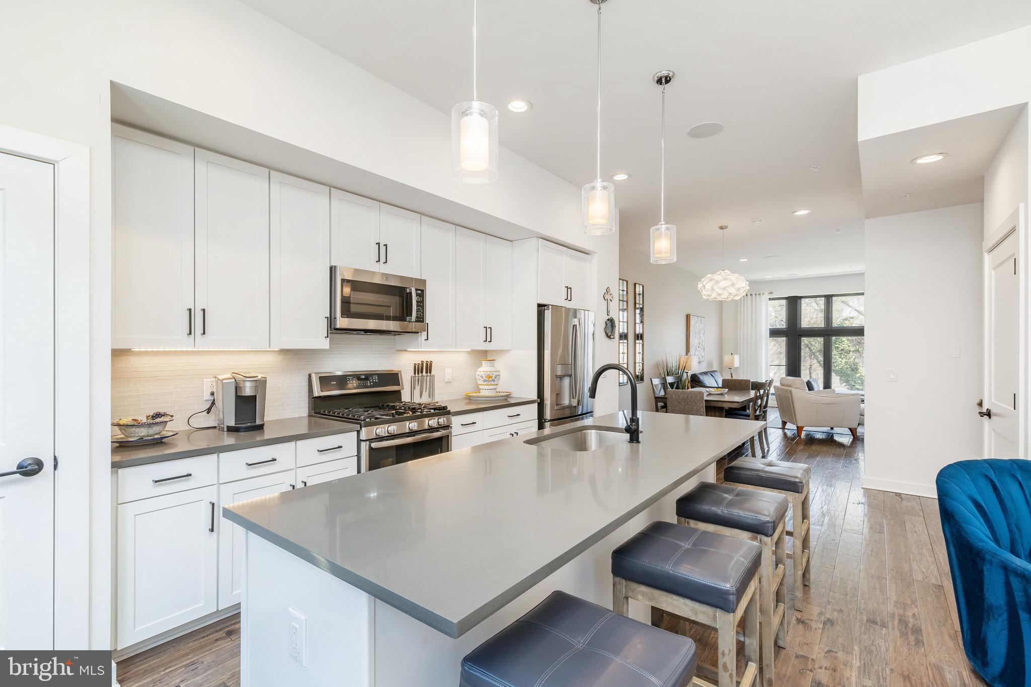 4571 Riverside Way Philadelphia, PA 19127 - Photo 11 of 41 Kitchen