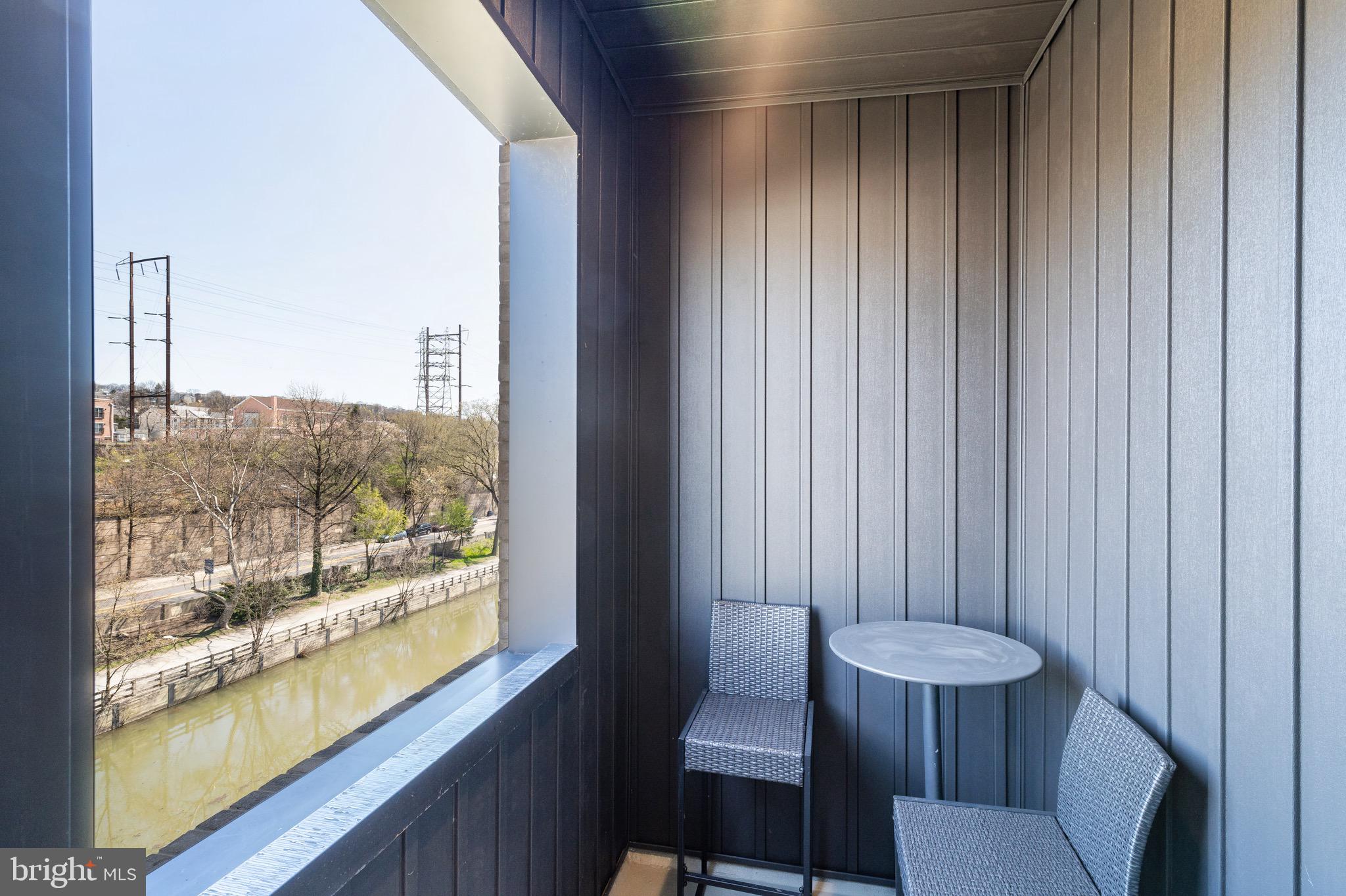 4571 Riverside Way Philadelphia, PA 19127 - Photo 32 of 41 Primary bedroom terrace