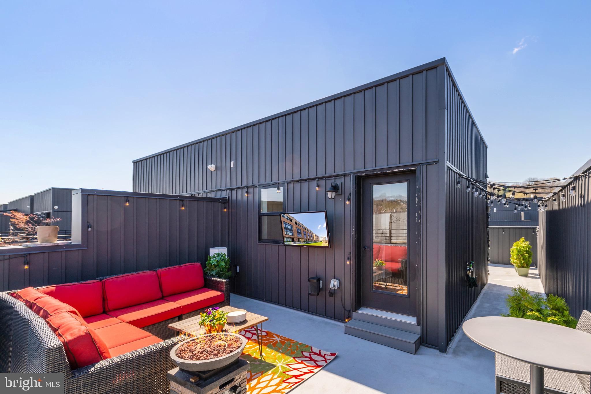 4571 Riverside Way Philadelphia, PA 19127 - Photo 39 of 41 Roof Deck