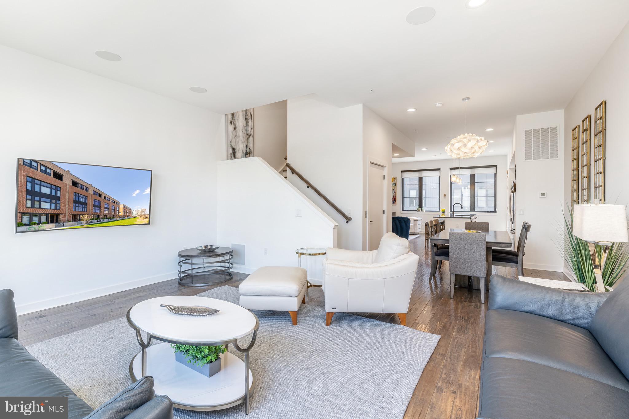 4571 Riverside Way Philadelphia, PA 19127 - Photo 7 of 41 Open Concept Living Room