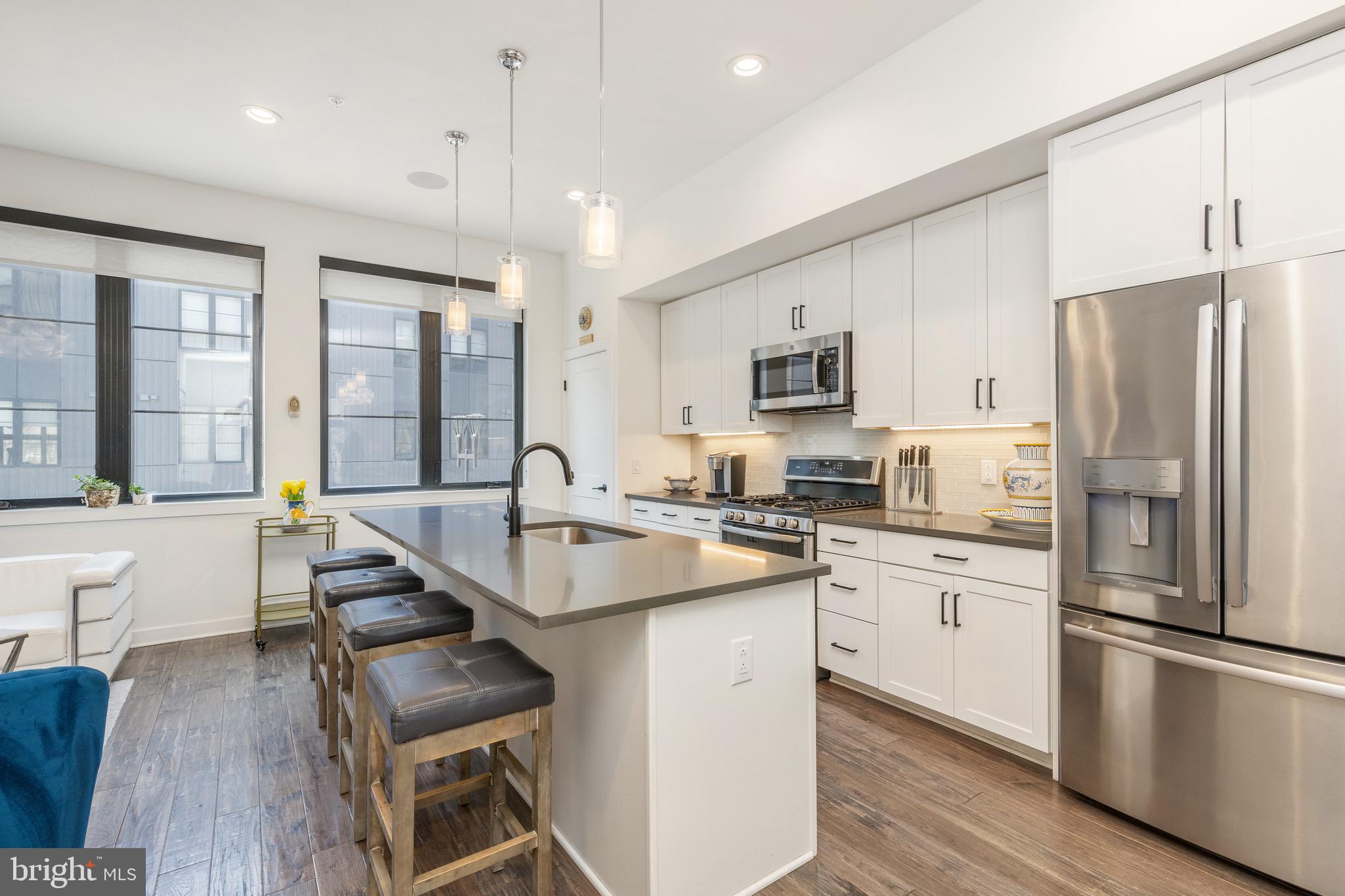 4571 Riverside Way Philadelphia, PA 19127 - Photo 9 of 41 Kitchen