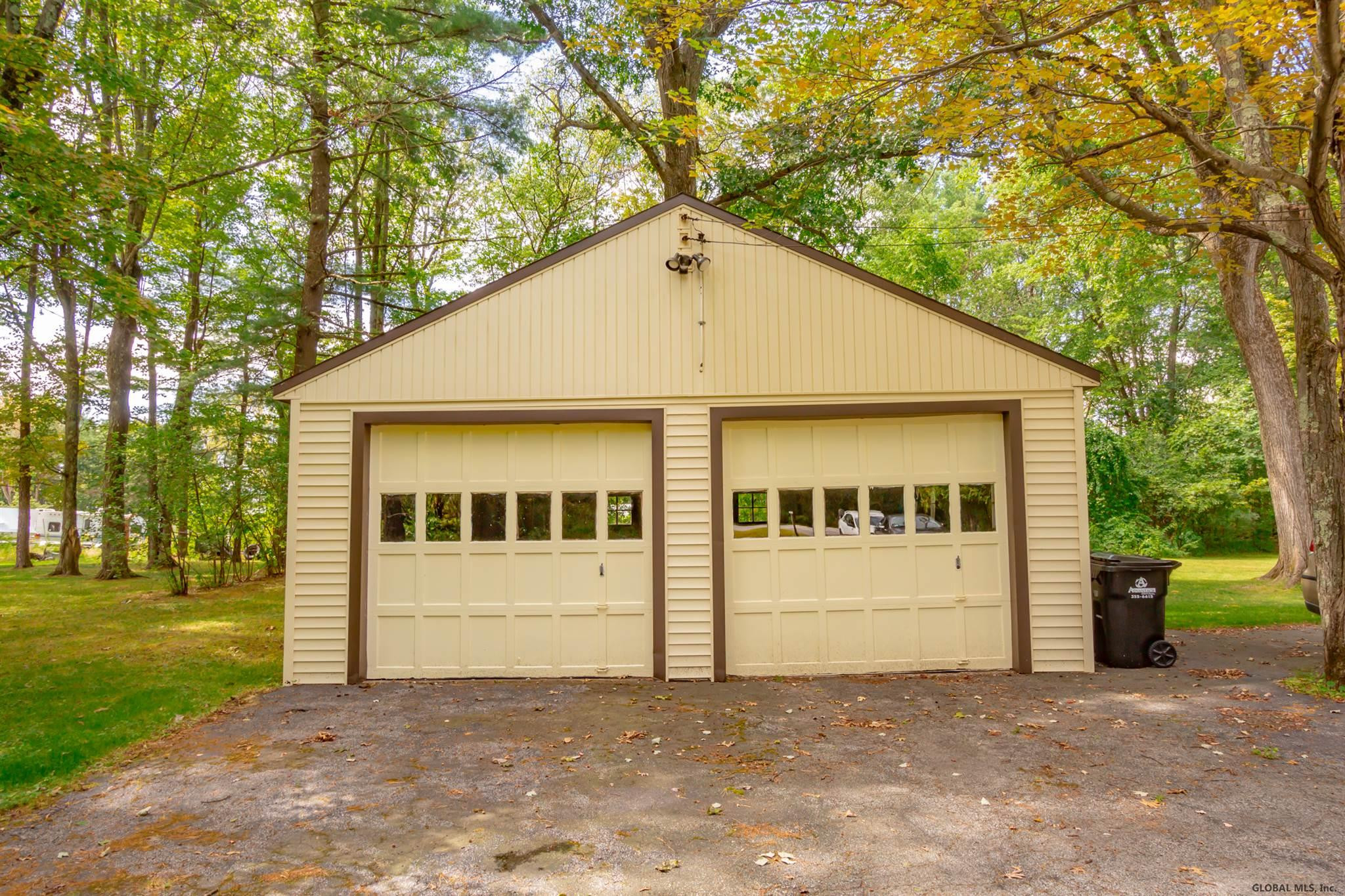 74 Blue Barns Road Rexford, NY 12148 - Photo 3 of 20 Photo 3
