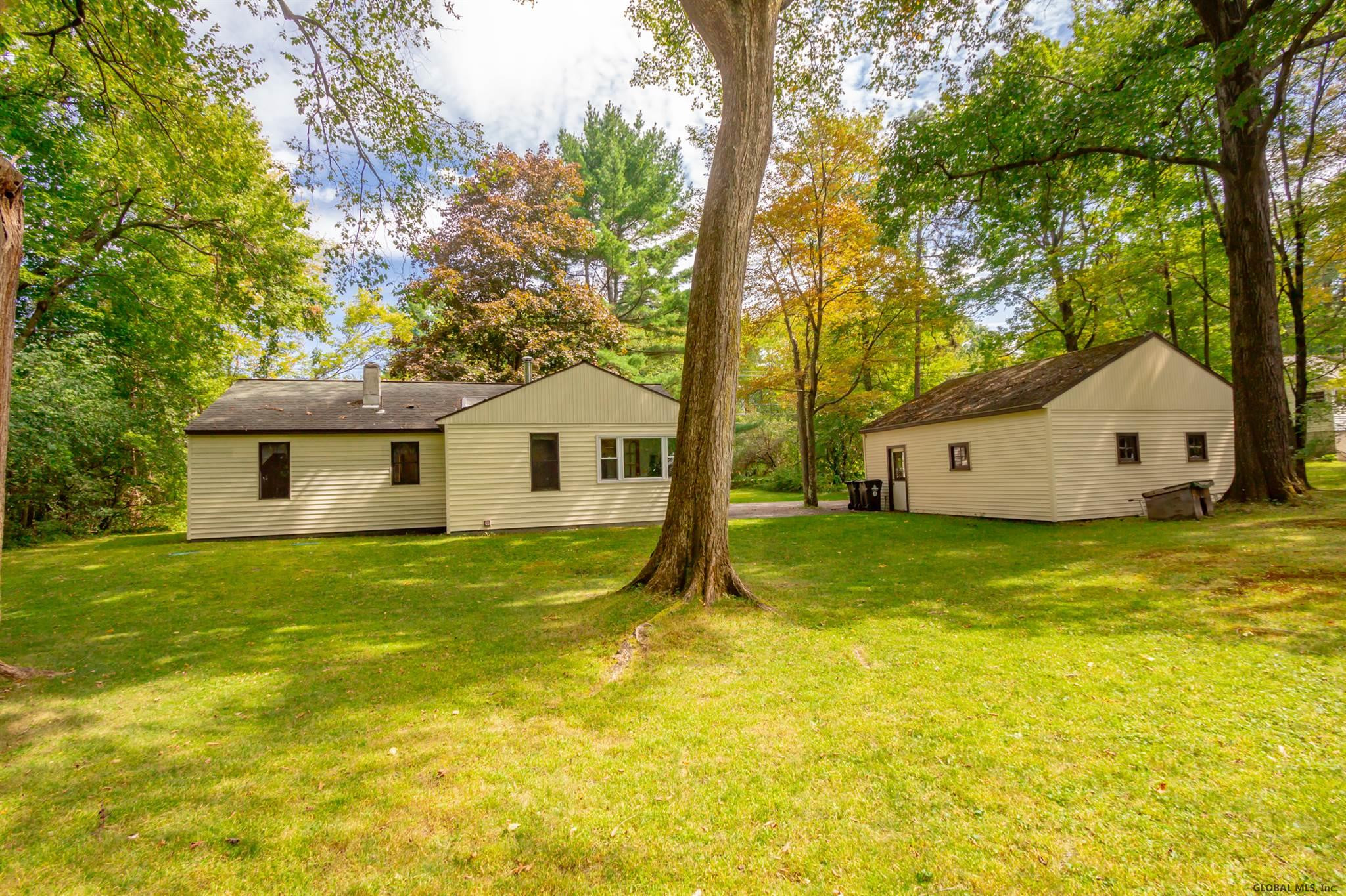 74 Blue Barns Road Rexford, NY 12148 - Photo 5 of 20 Photo 5