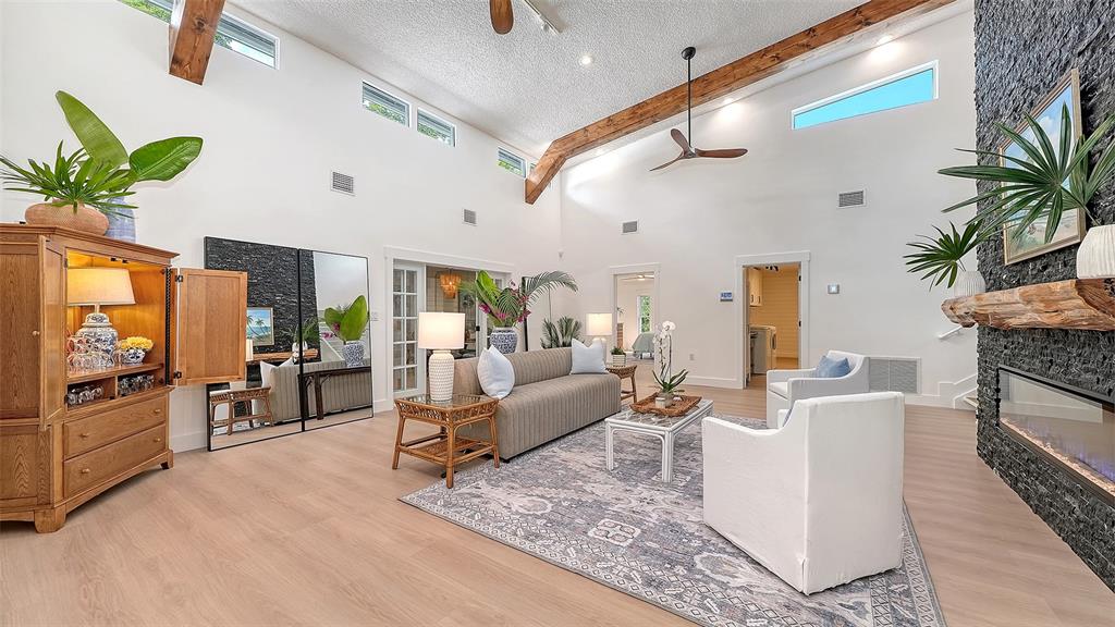 3624 South Lockwood Ridge Road Sarasota, FL 34239 - Photo 8 of 53 Gallery Image 8