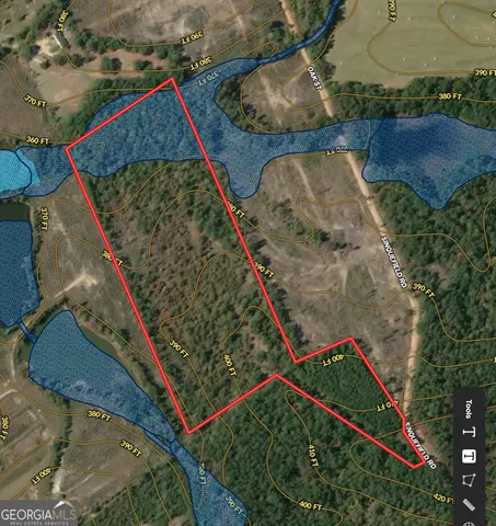 an aerial view of a yard