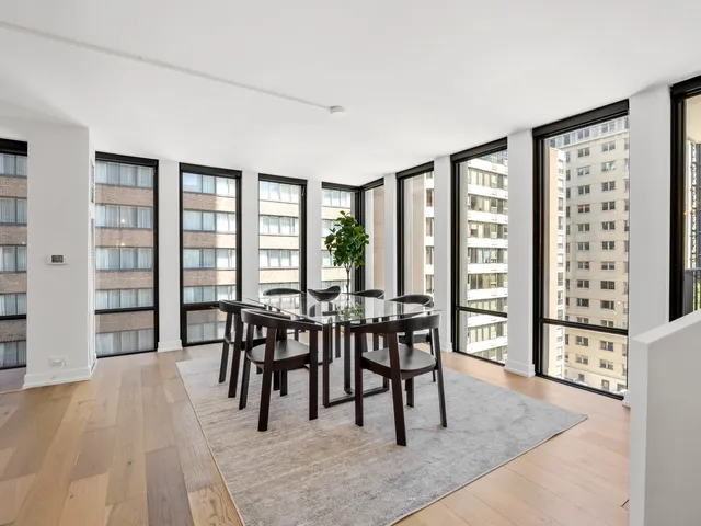 $1,299,900 | 200 East Delaware Place, Unit 89C, Chicago, IL 60611