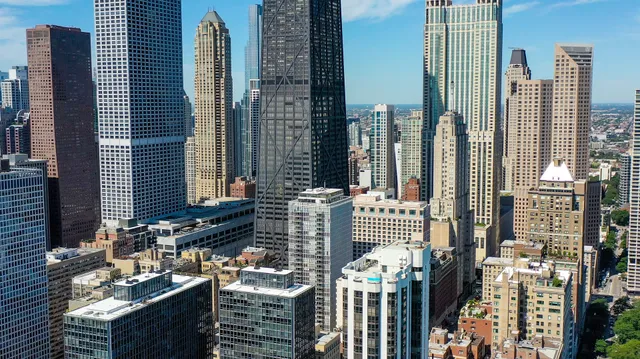 $1,299,900 | 200 East Delaware Place, Unit 89C, Chicago, IL 60611