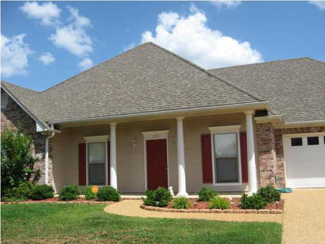 208 Copper Ridge Way Florence, MS 39073 - Photo 2 of 28 NICE FRONT ENTRY