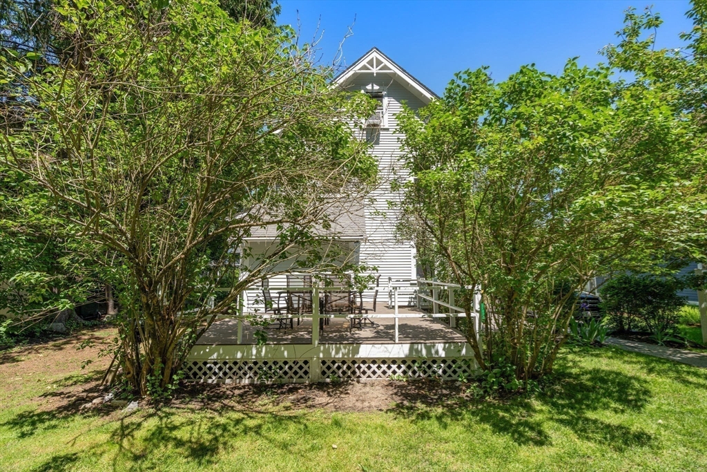 81 Brook Road Weston, MA 02493 - Photo 33 of 36