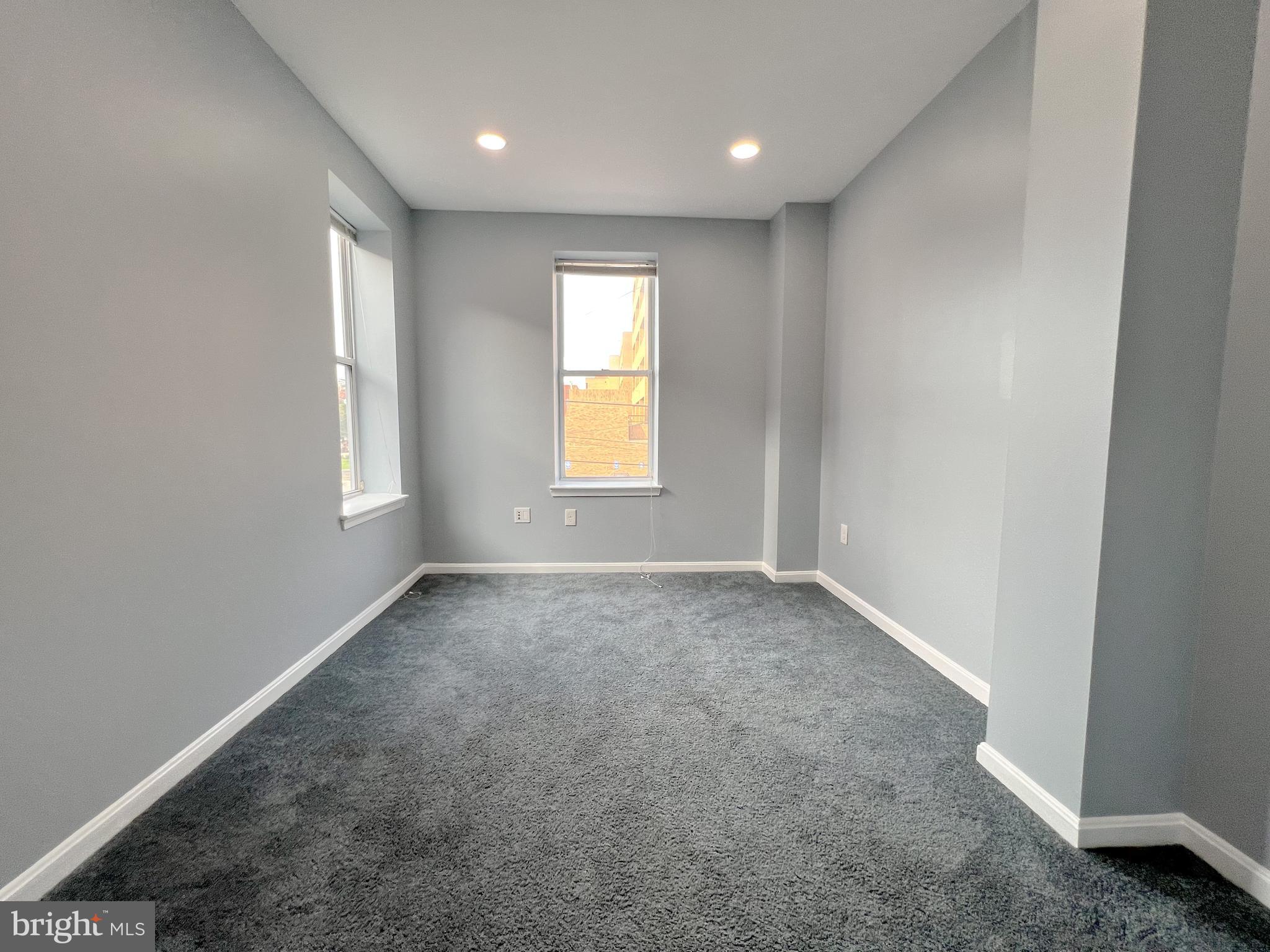 617 U Street Northwest Washington, DC 20001 - Photo 18 of 27 an empty room with windows