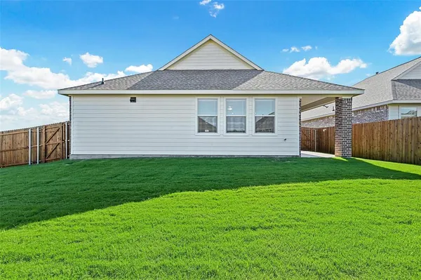 $2,000 | 808 Blackhawk Drive, Princeton, TX 75407