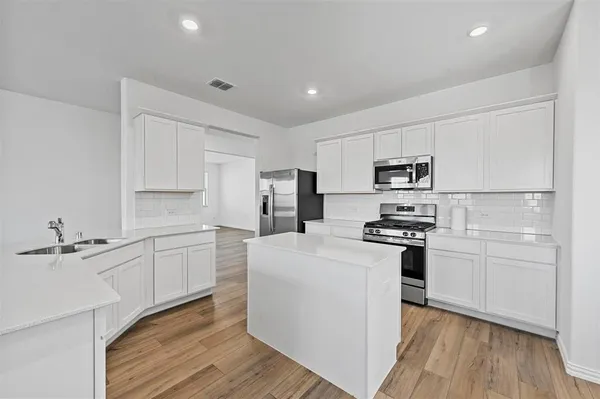 $2,000 | 808 Blackhawk Drive, Princeton, TX 75407