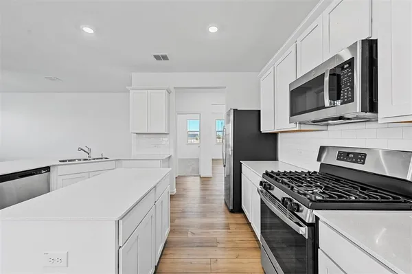 $2,000 | 808 Blackhawk Drive, Princeton, TX 75407