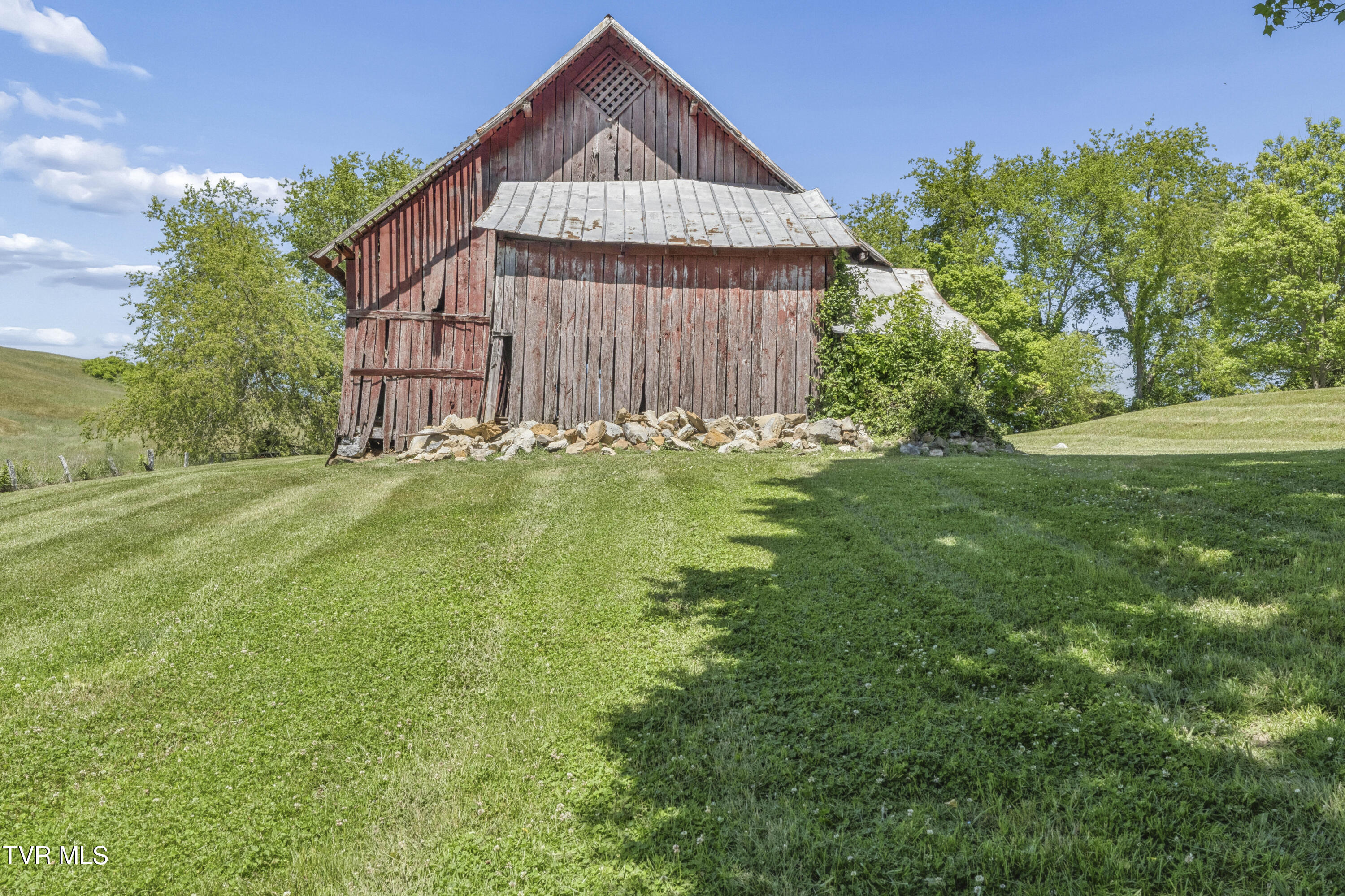 212 Highland Church Road Gray, TN 37615 - Photo 32 of 42 HighlandChurch--53