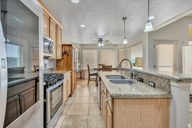 618 South 1350th East Tooele, UT 84074 - Photo 11 of 40