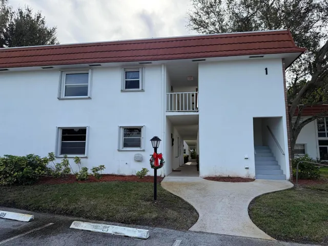 $1,500 | 1225 Northwest 21st Street, Unit 1103, Stuart, FL 34994