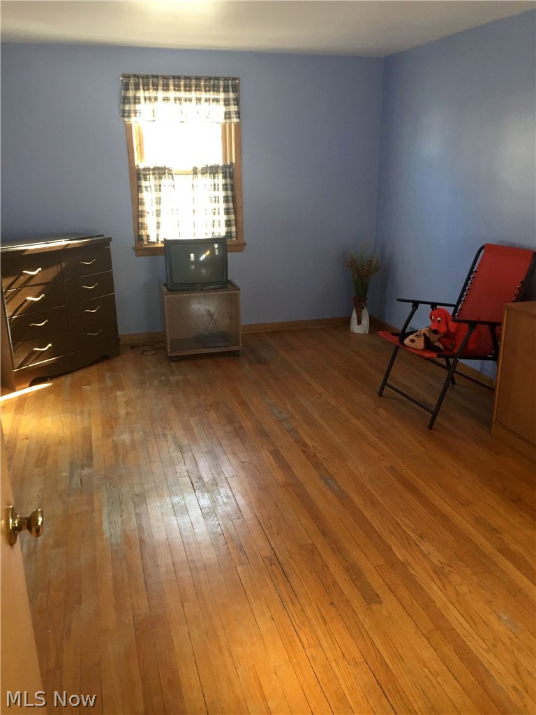 4112 Linnell Road Cleveland, OH 44121 - Photo 14 of 24