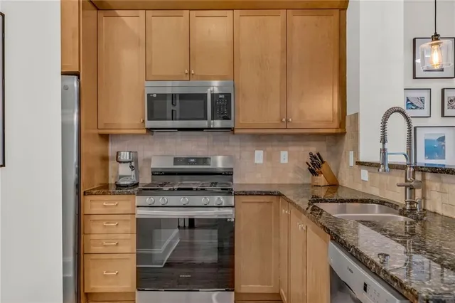 $575,000 | 218 Marion Place Northeast, Atlanta, GA 30307