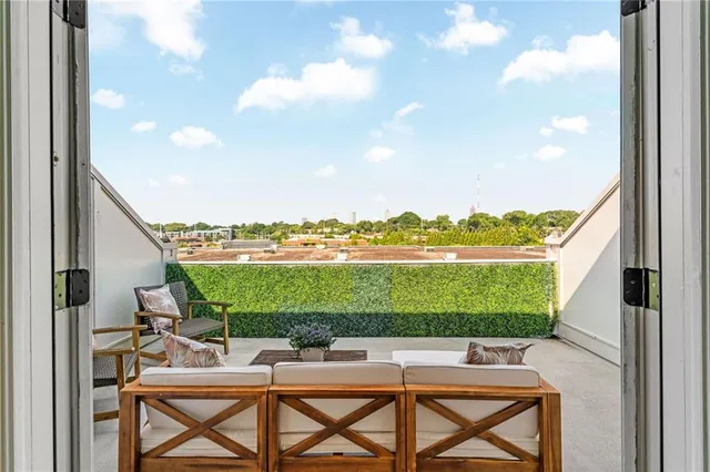 $575,000 | 218 Marion Place Northeast, Atlanta, GA 30307