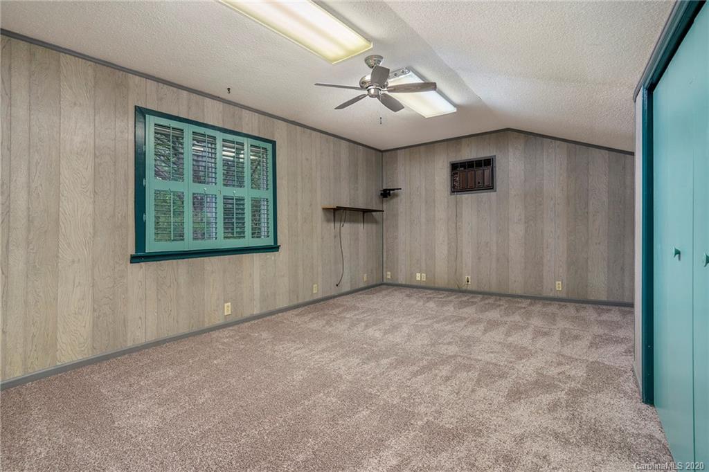 7804 Robin Crest Road Charlotte, NC 28226 - Photo 15 of 31 Gallery Image 15