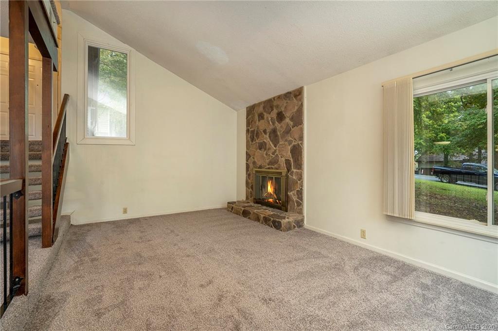7804 Robin Crest Road Charlotte, NC 28226 - Photo 18 of 31 Gallery Image 18