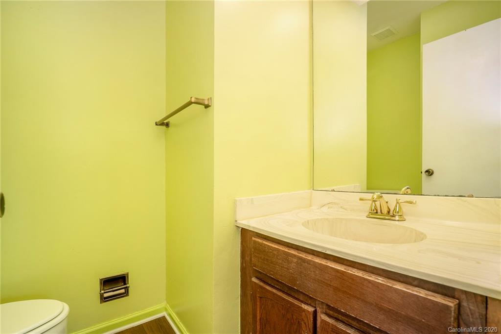 7804 Robin Crest Road Charlotte, NC 28226 - Photo 23 of 31 Gallery Image 23