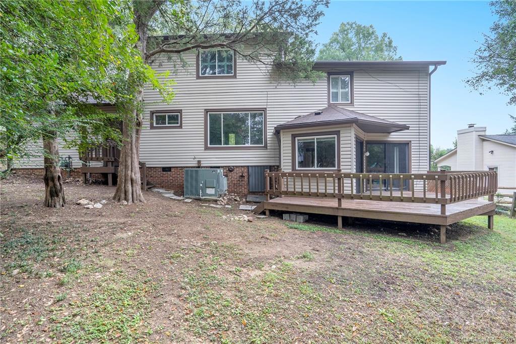 7804 Robin Crest Road Charlotte, NC 28226 - Photo 24 of 31 Gallery Image 24