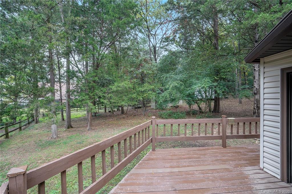 7804 Robin Crest Road Charlotte, NC 28226 - Photo 29 of 31 Gallery Image 29