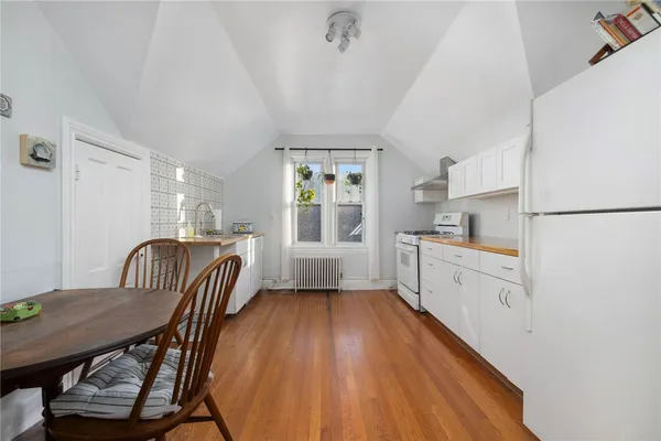 $319,000 | 377 Hope Street, Unit 3, Providence, RI 02906