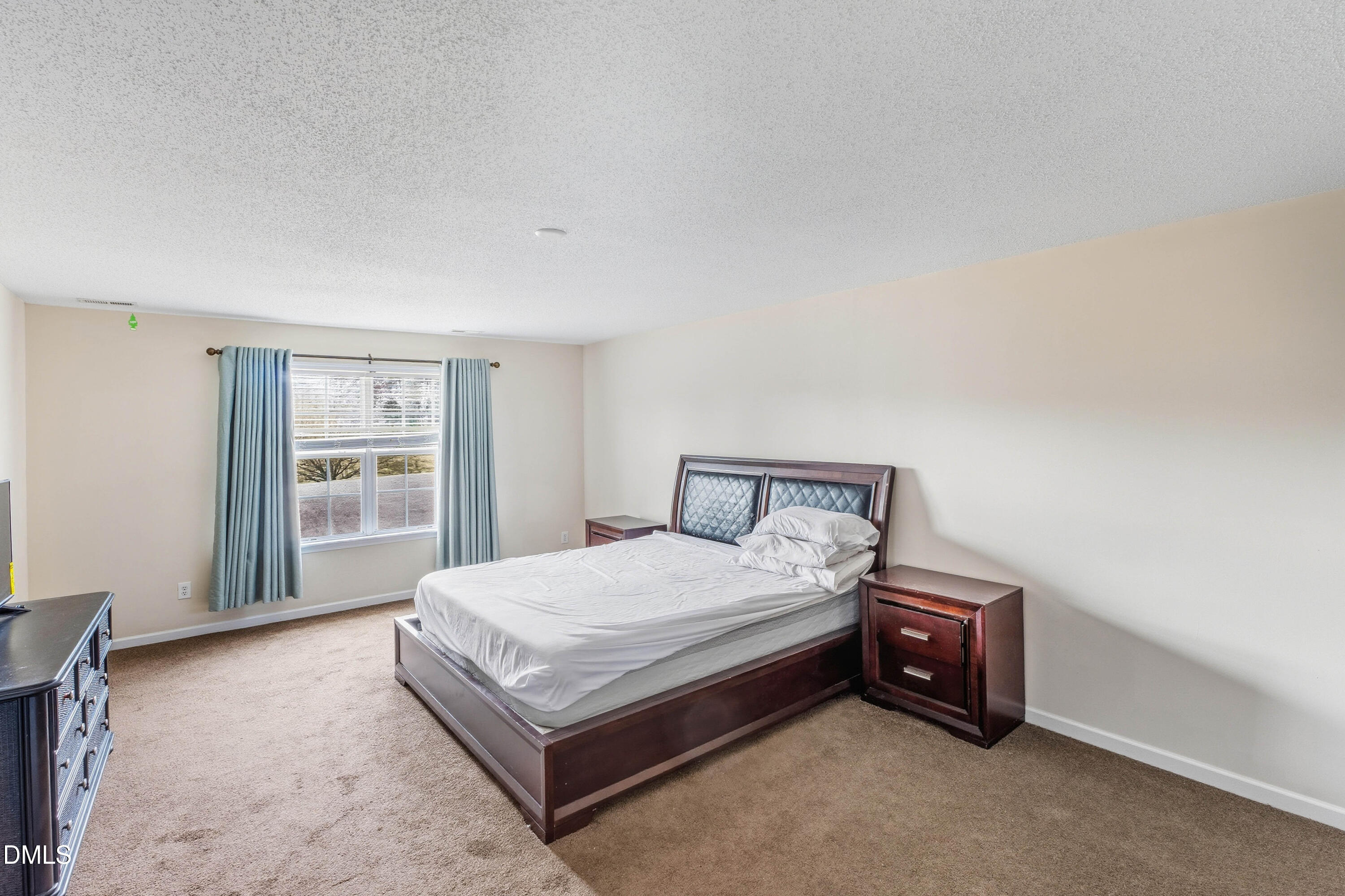 4214 Cardinal Grove Boulevard Raleigh, NC 27616 - Photo 10 of 21 DSC02847-HDR