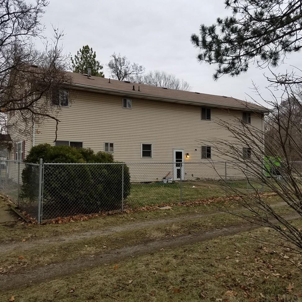 52226 Laurel Road South Bend, IN 46637 - Photo 2 of 21 Gallery Image 2