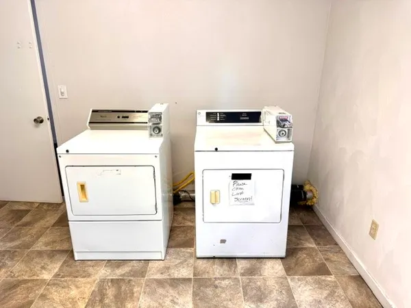 $2,350 | 60 Washington Street, Unit 3, Bristol, RI 02809